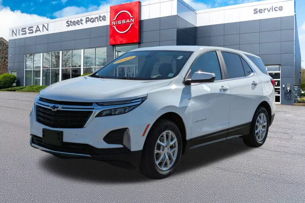2023 Chevrolet Equinox LT photo 1