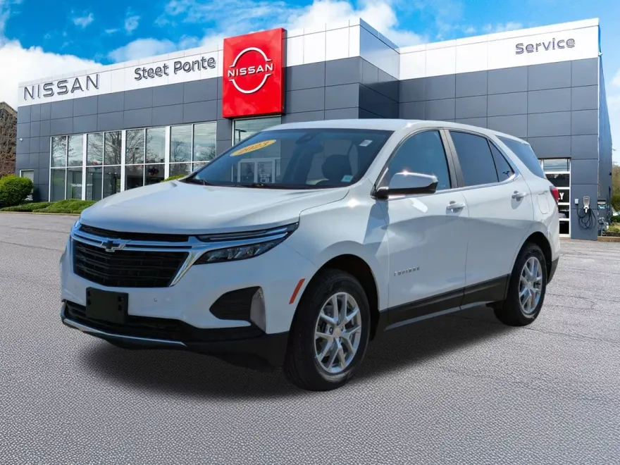 2023 Chevrolet Equinox LT photo 1