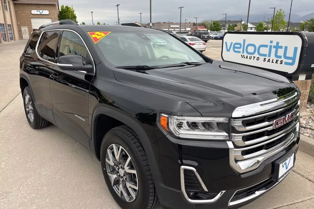 2023 Gmc Acadia SLT photo 1