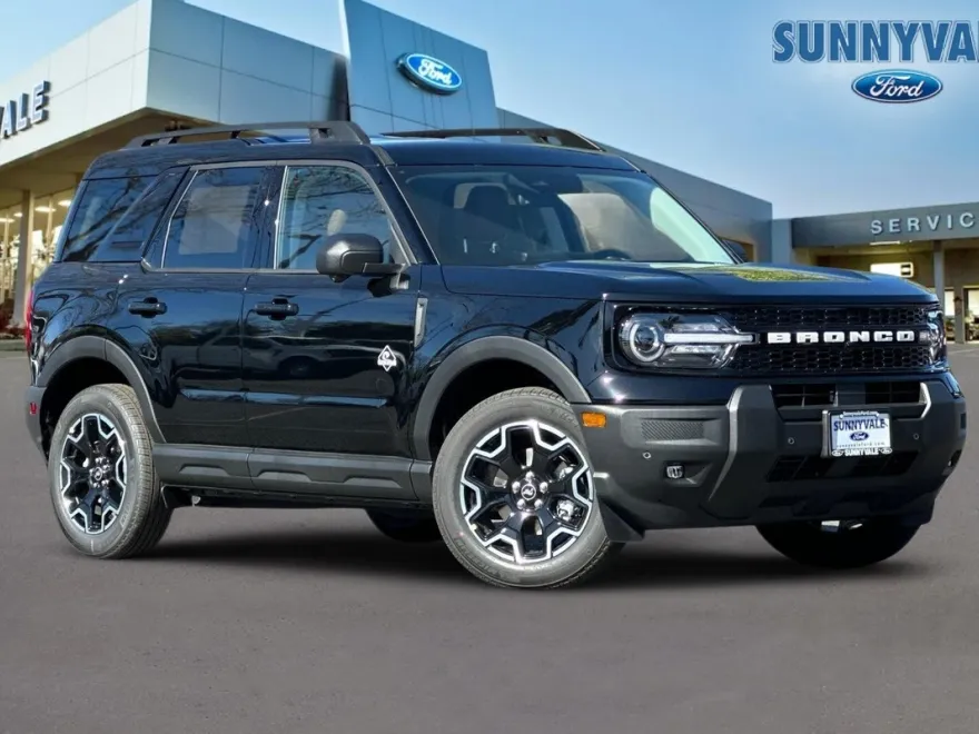 2025 Ford Bronco Sport Outer Banks photo 1