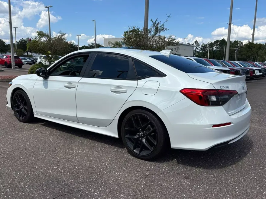 2023 Honda Civic Sport photo 1