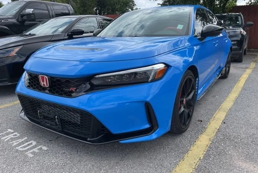 2024 Honda Civic Type R photo 1