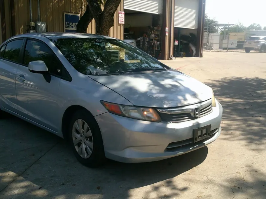 2012 Honda Civic LX photo 1