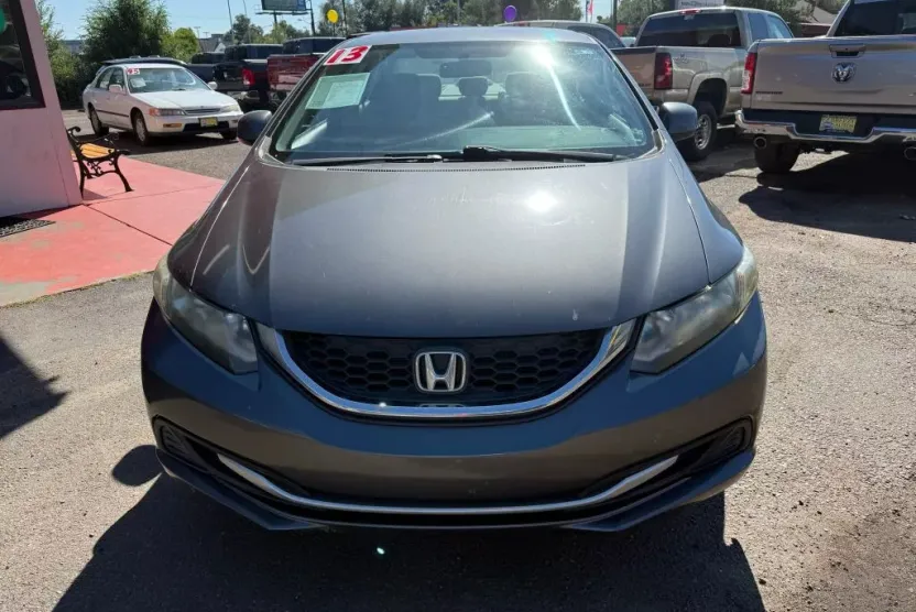 2013 Honda Civic LX photo 1