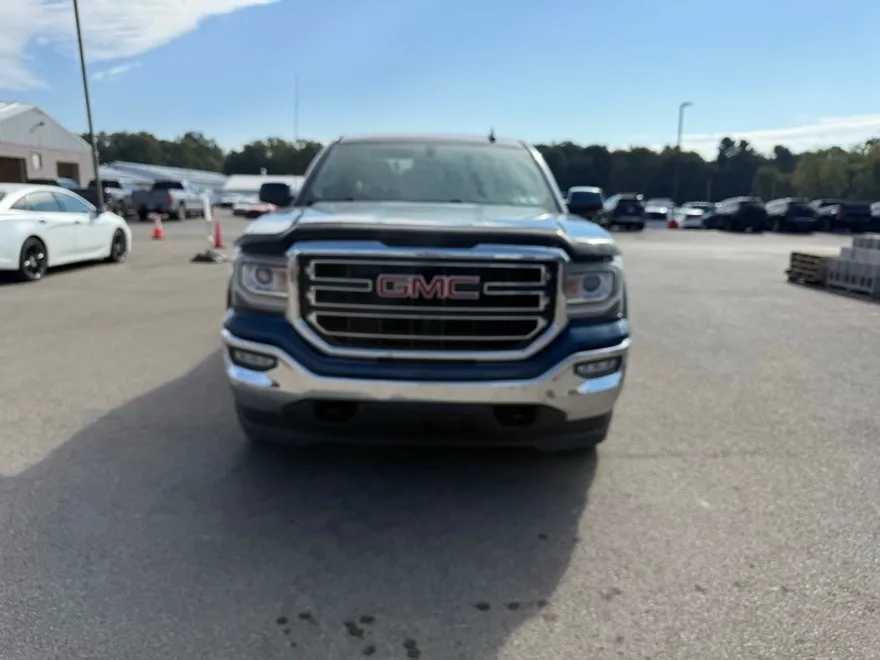 2017 Gmc Sierra 1500 SLE photo 1