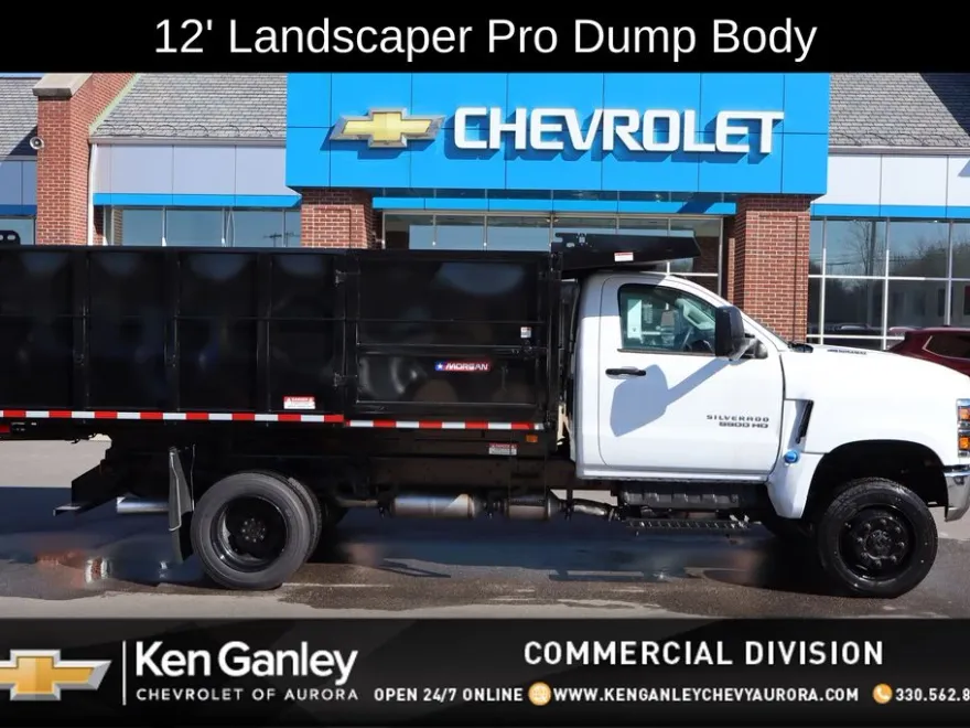 2024 Chevrolet Silverado 5500HD photo 1