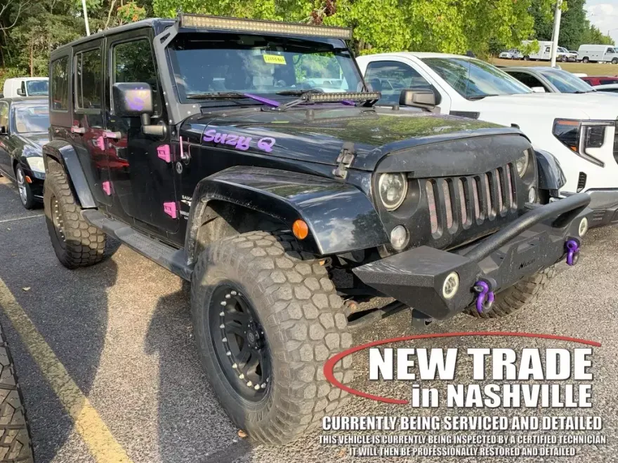 2017 Jeep Wrangler Unlimited Sahara photo 1
