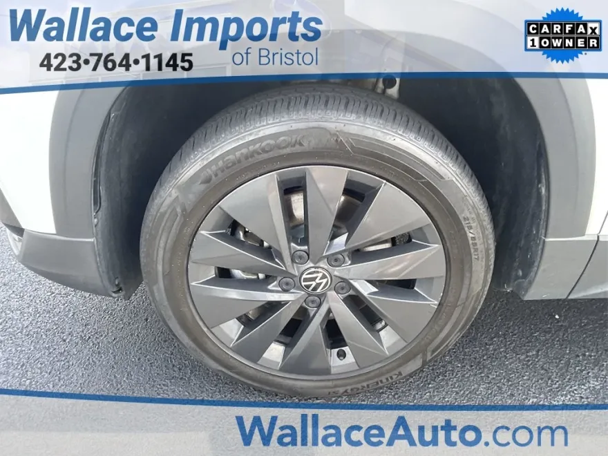 2022 Volkswagen Taos S photo 1