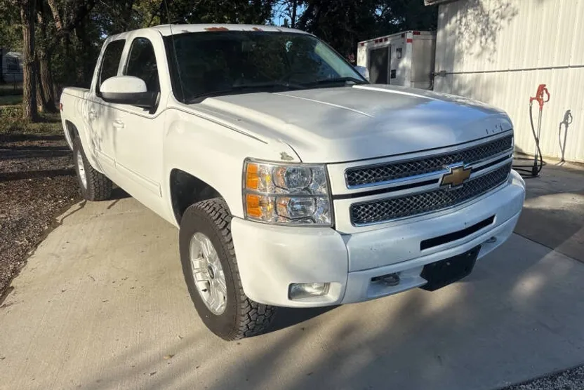 2013 Chevrolet Silverado 1500 LT photo 1