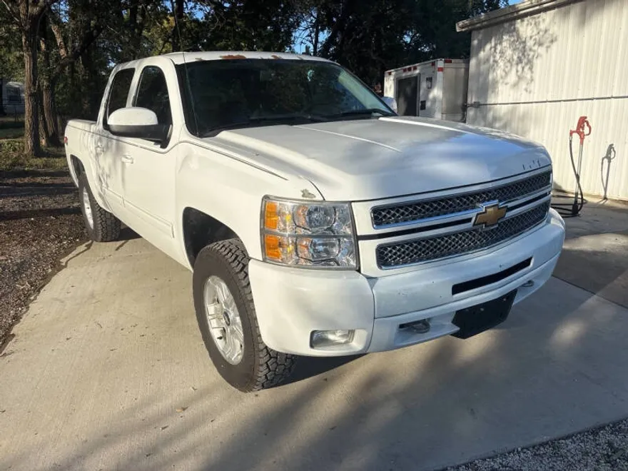 2013 Chevrolet Silverado 1500 LT photo 1