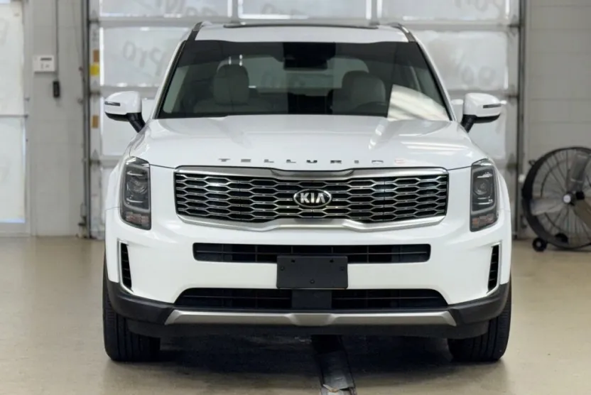 2020 Kia Telluride S photo 1
