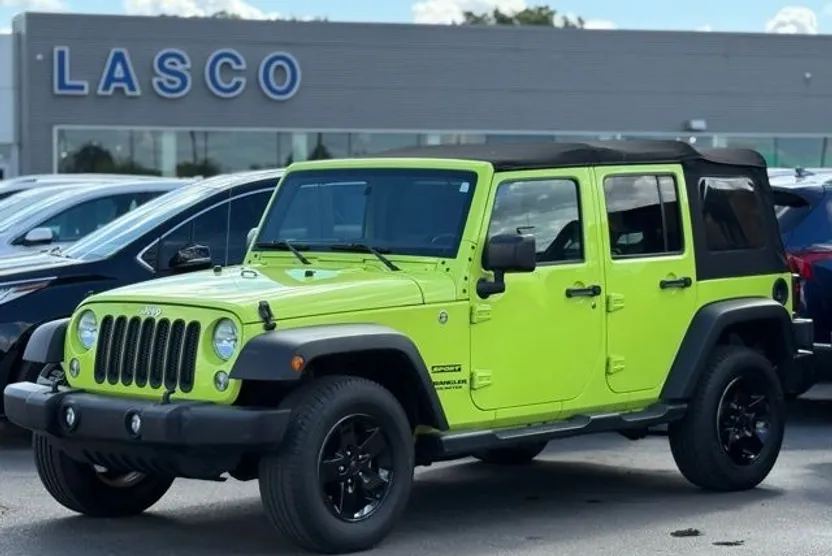 2017 Jeep Wrangler Unlimited Sport photo 1