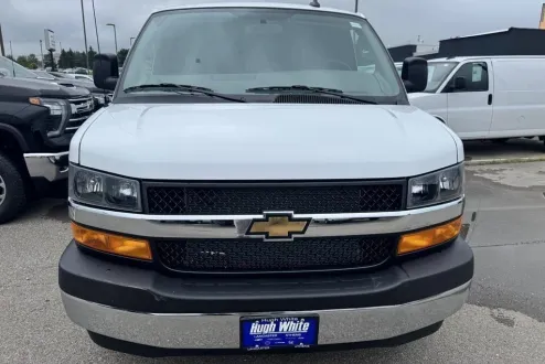 2025 Chevrolet Express Cargo Van photo 2