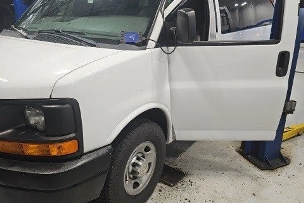 2014 Chevrolet Express Cargo 2500 Van photo 1