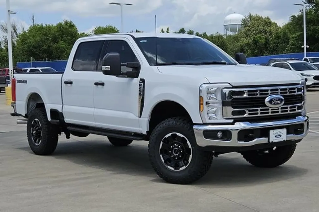 2025 Ford F-250 XLT Tremor photo 1