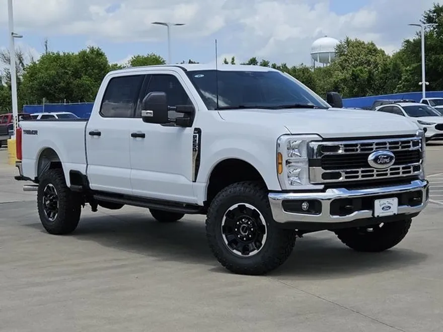 2025 Ford F-250 XLT Tremor photo 1