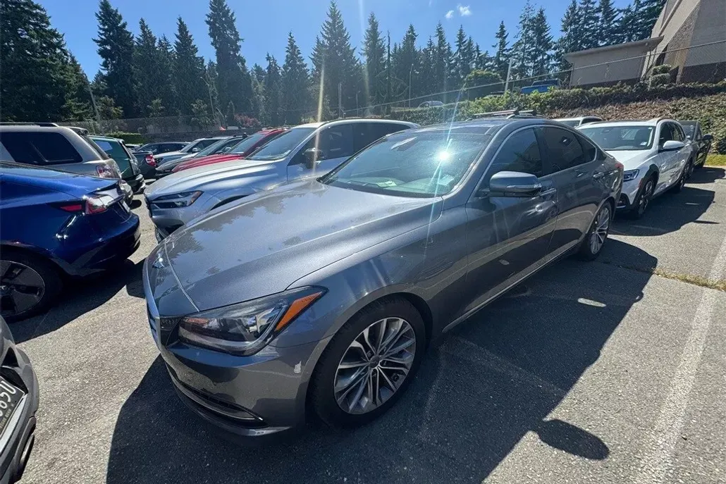 2015 Hyundai Genesis 3.8 photo 1
