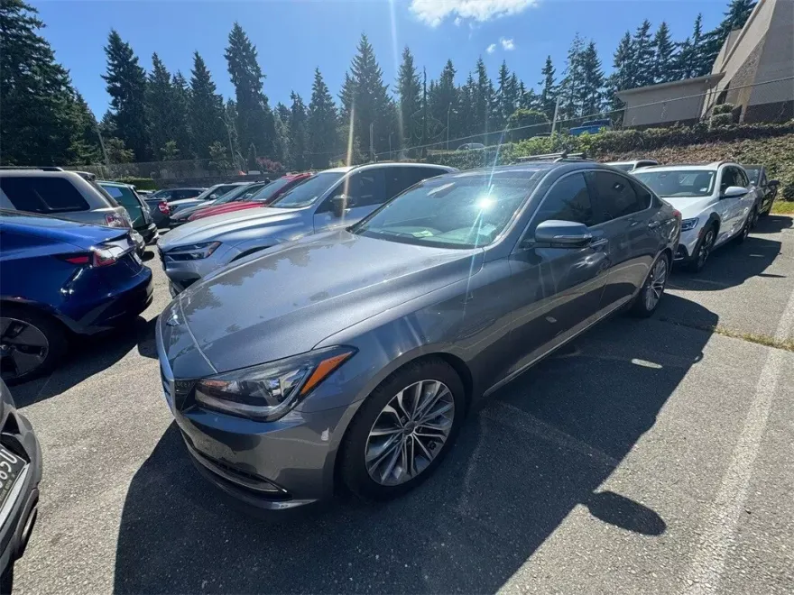 2015 Hyundai Genesis 3.8 photo 1
