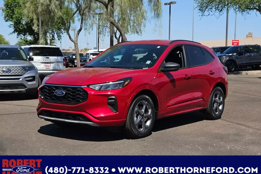 2024 Ford Escape ST-Line photo 1