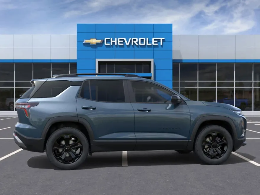 2026 Chevrolet Equinox LT photo 1