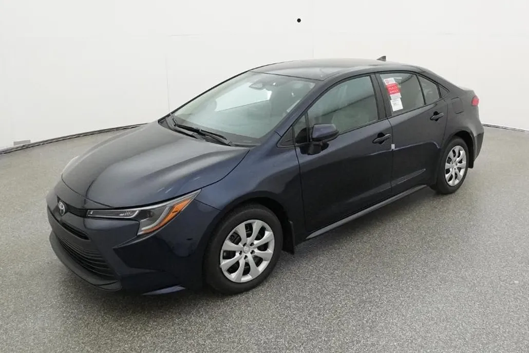 2026 Toyota Corolla LE photo 1