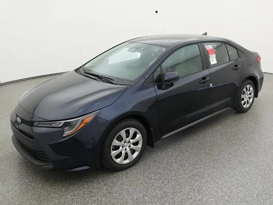 2026 Toyota Corolla LE photo 1