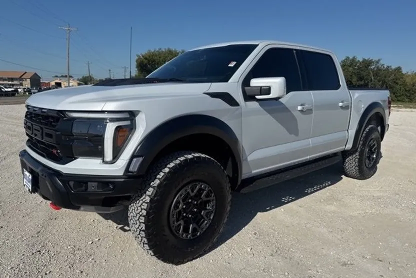 2025 Ford F-150 Raptor photo 1