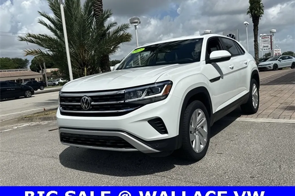 2023 Volkswagen Atlas Cross Sport V6 SE Technology photo 1