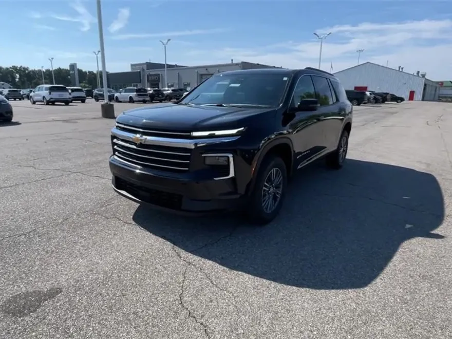 2026 Chevrolet Traverse photo 1