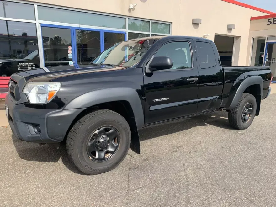 2013 Toyota Tacoma Base photo 1