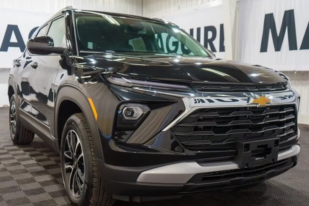 2026 Chevrolet Trailblazer LT photo 1