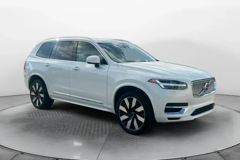 2024 Volvo XC90 Recharge T8 Plus photo 1