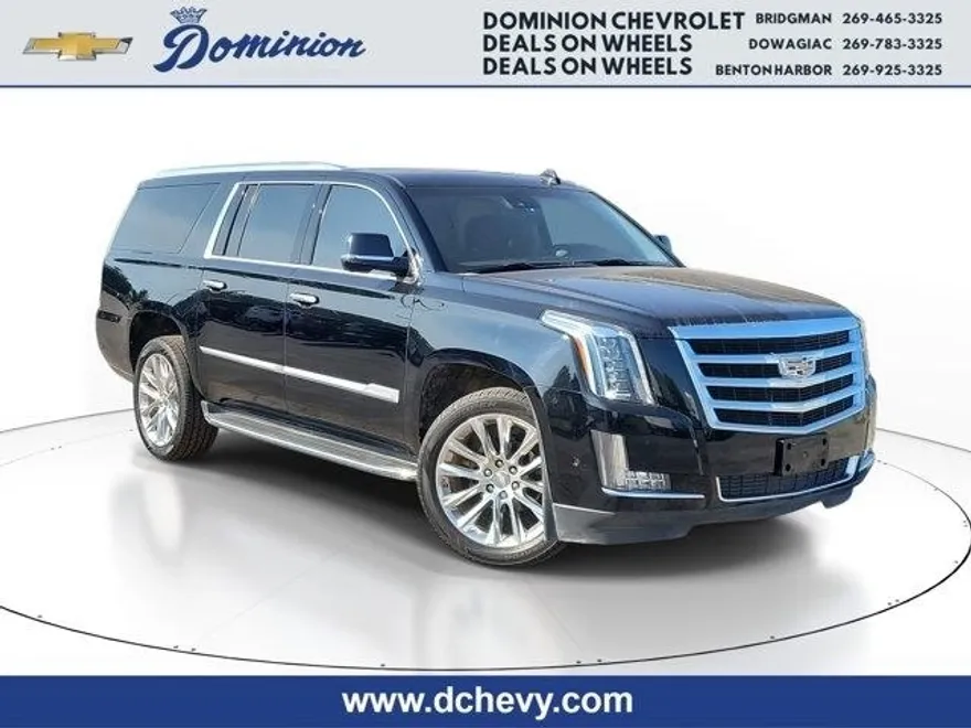 2020 Cadillac Escalade ESV Luxury photo 1