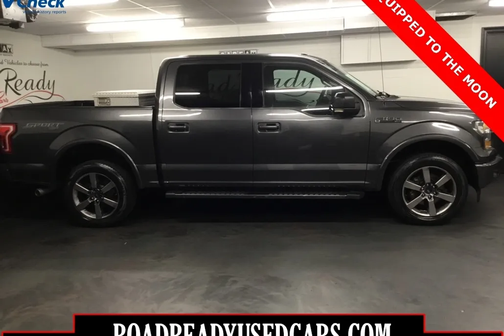 2017 Ford F-150 XLT photo 1