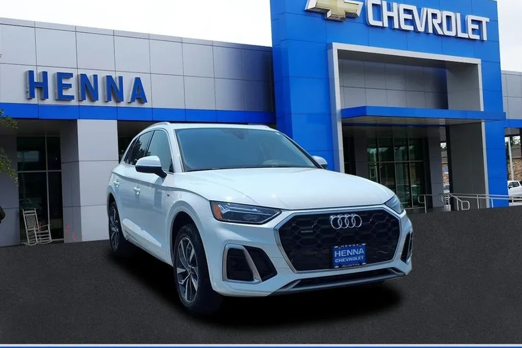 2022 Audi Q5 S line Premium Plus photo 1