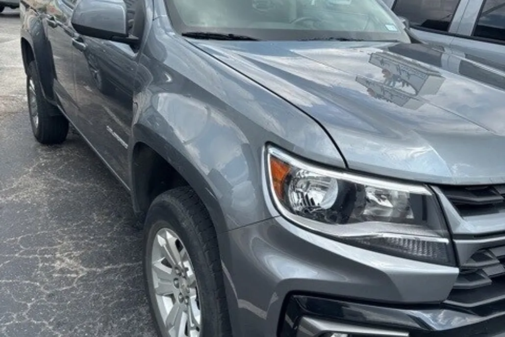 2022 Chevrolet Colorado LT photo 1