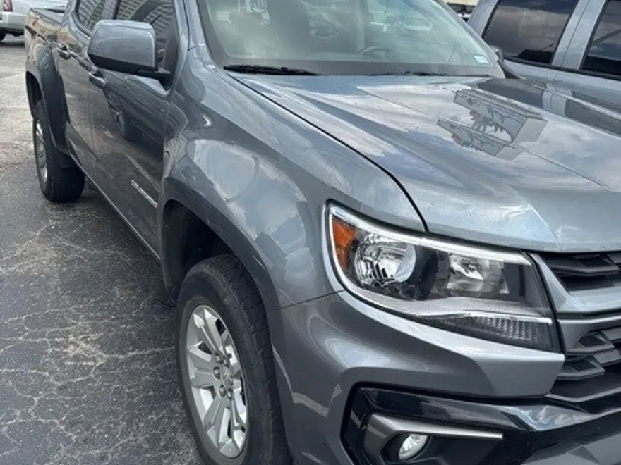 2022 Chevrolet Colorado LT photo 1
