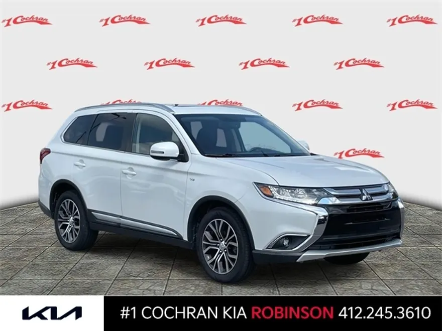 2017 Mitsubishi Outlander GT photo 1