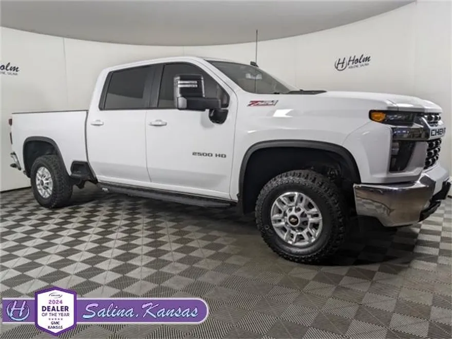 2023 Chevrolet Silverado 2500HD LT photo 1