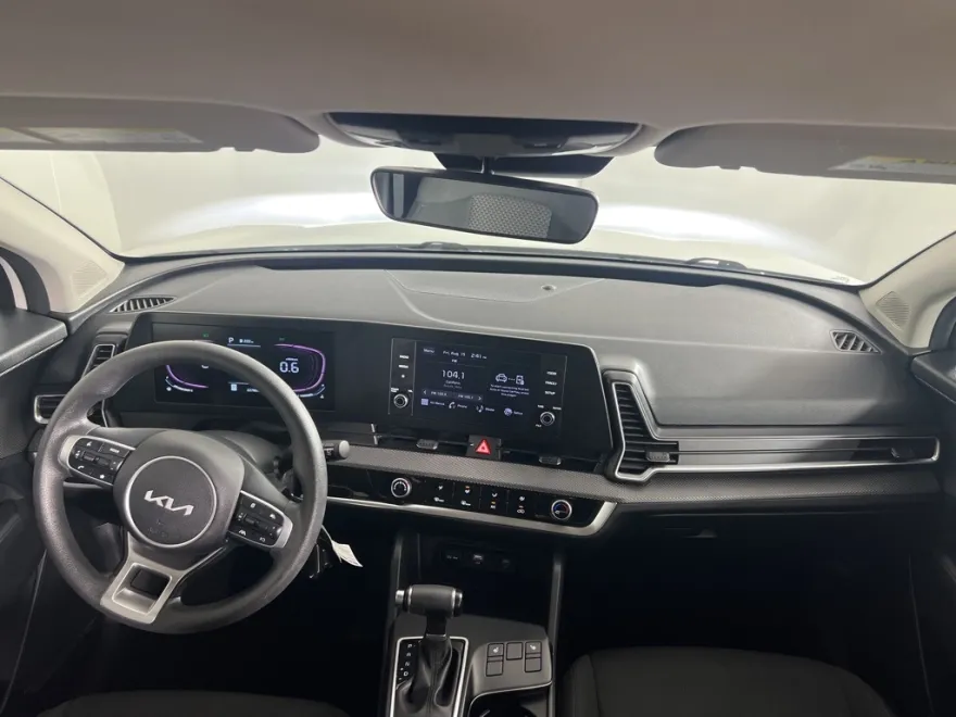 2023 Kia Sportage LX photo 1