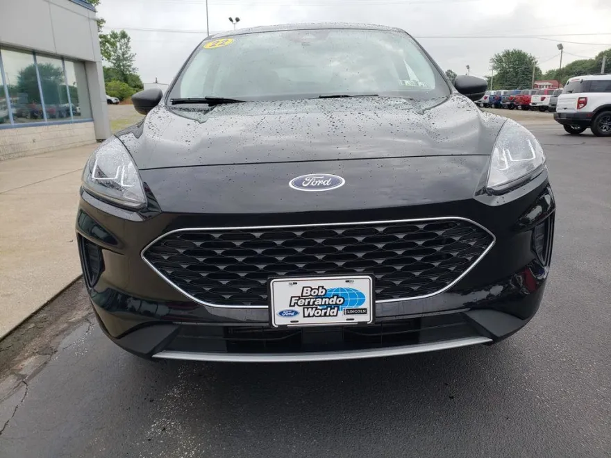 2022 Ford Escape SE photo 1