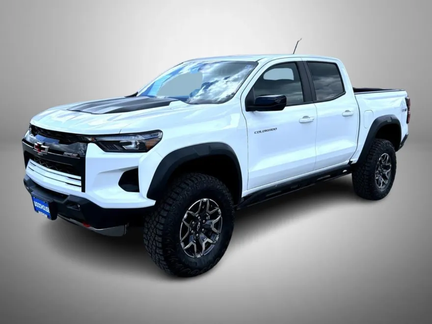 2023 Chevrolet Colorado ZR2 photo 1