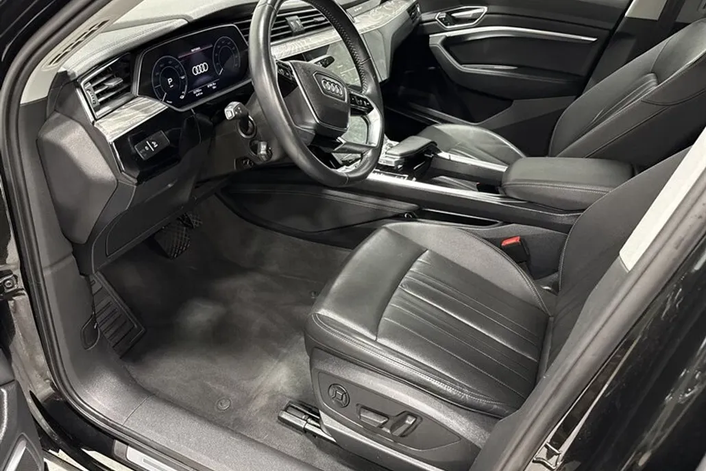 2021 Audi e-tron Sportback Premium Plus photo 1