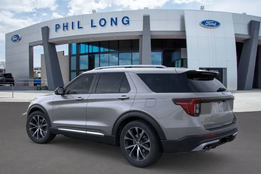 2025 Ford Explorer Platinum photo 1