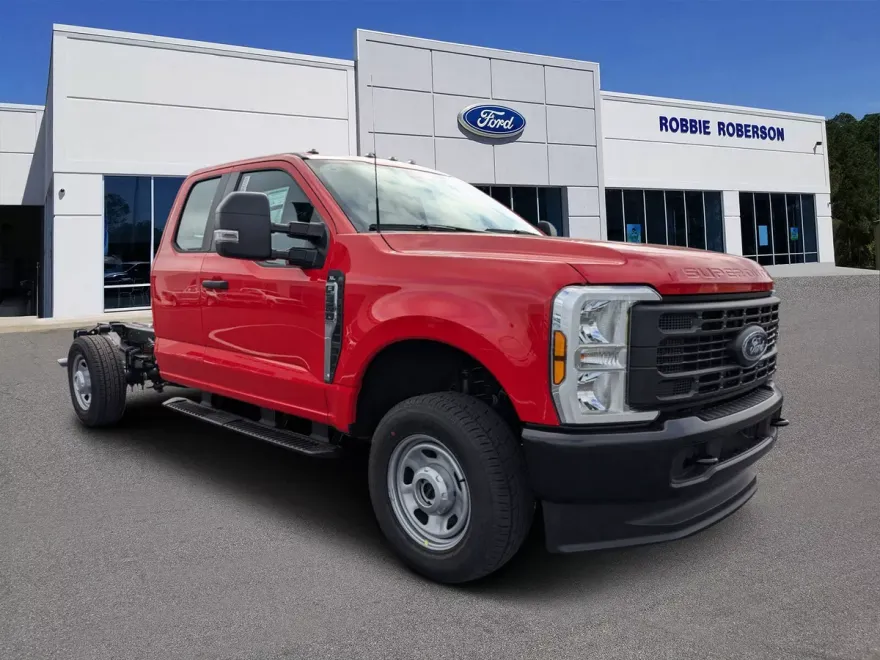 2024 Ford F-350 photo 1