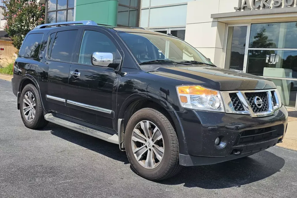 2015 Nissan Armada SL photo 1