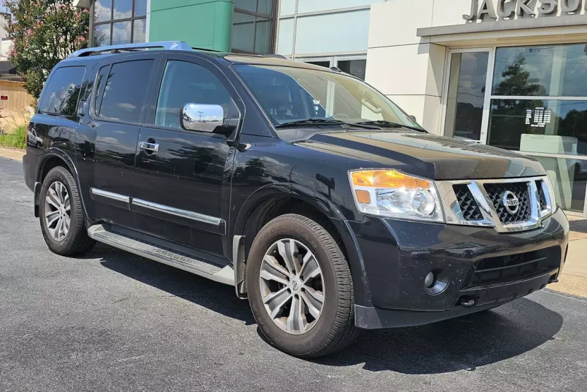 2015 Nissan Armada SL photo 1