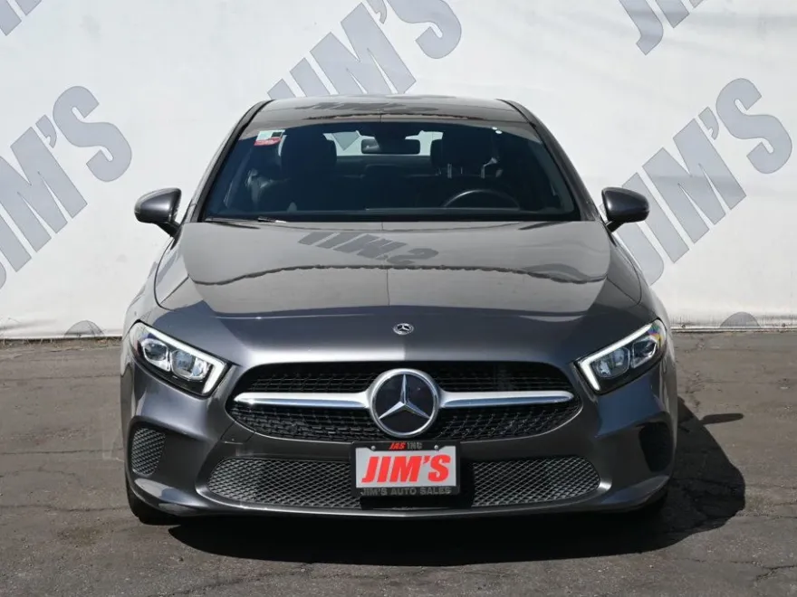 2021 Mercedes Benz A 220 photo 1