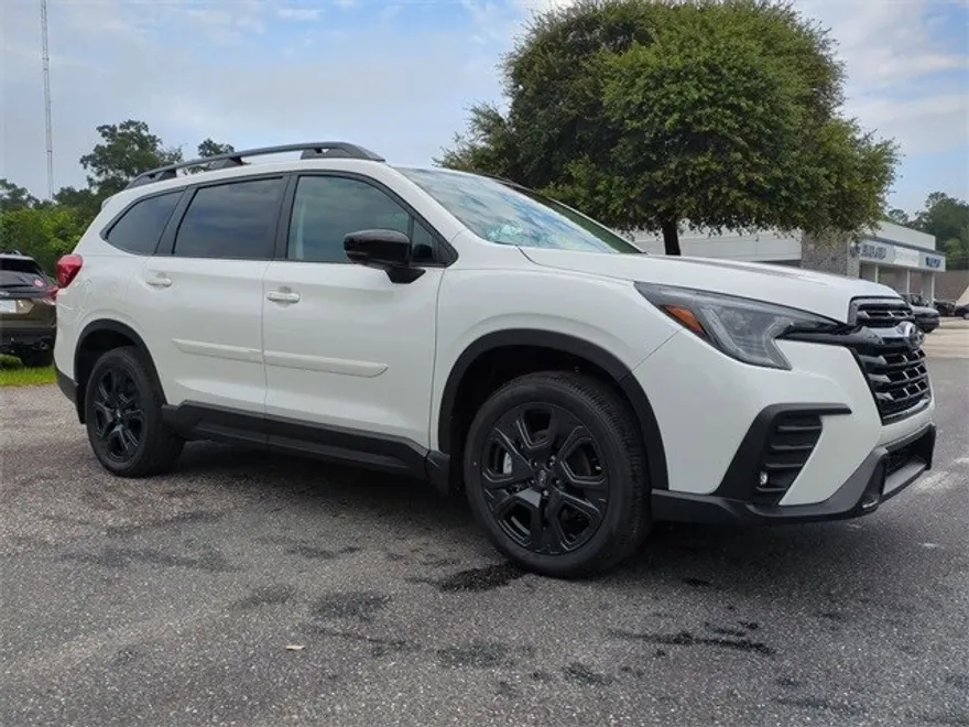 2025 Subaru Ascent Onyx Edition Touring photo 1