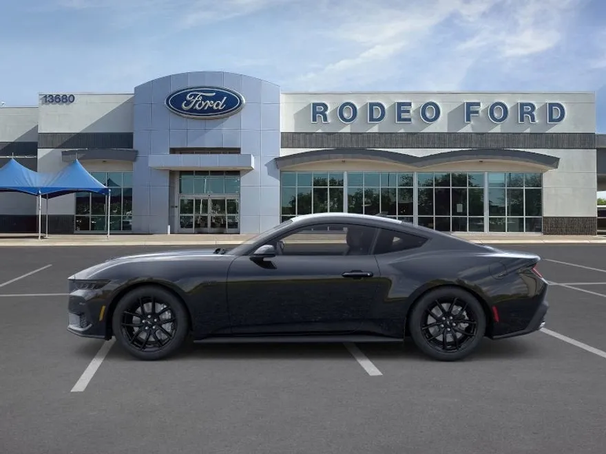 2025 Ford Mustang GT photo 1